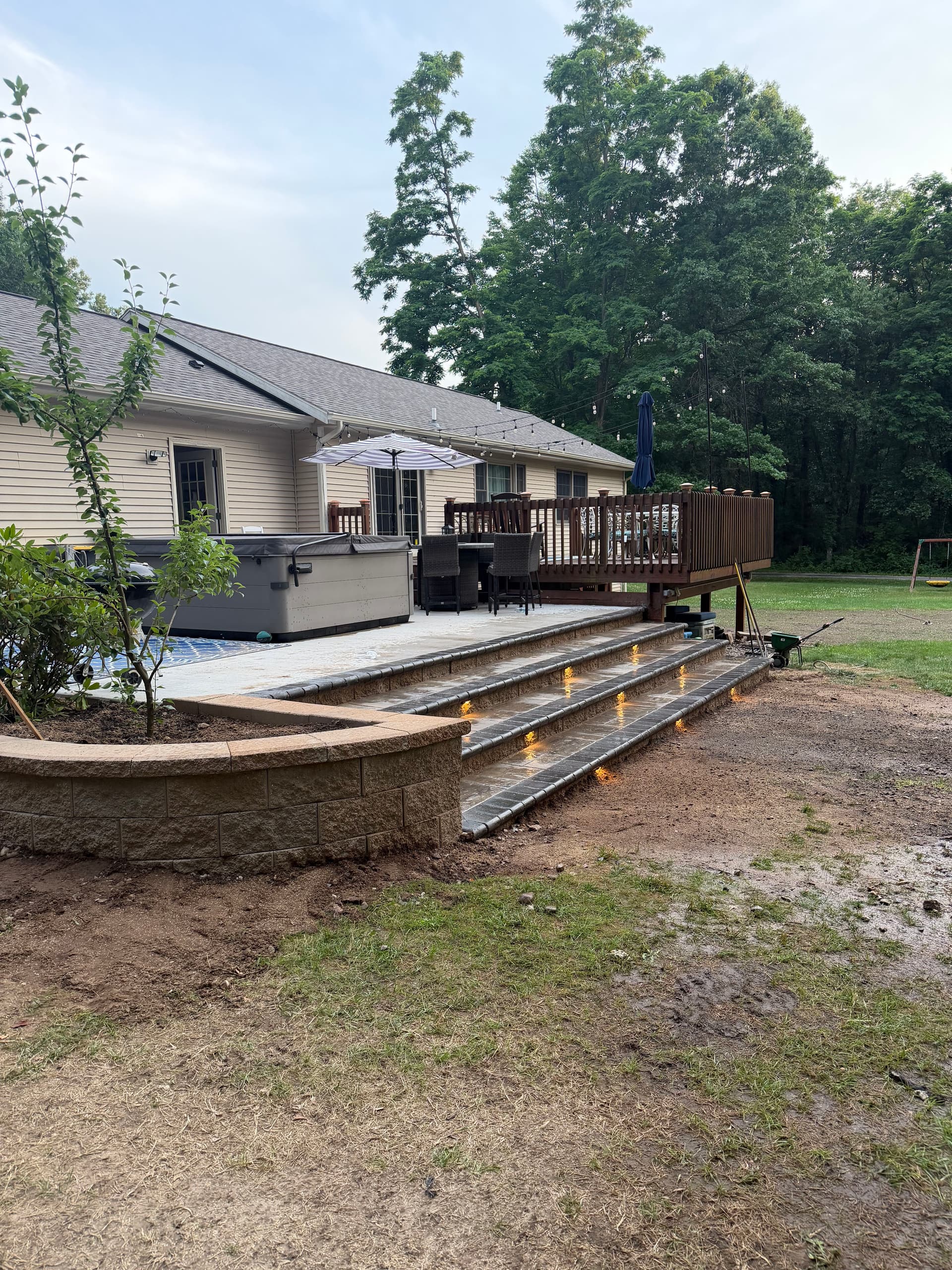 Gallery photos for New Patio Steps and Retaining Wall Give This Backyard a Sharp Finished Look: Image #1